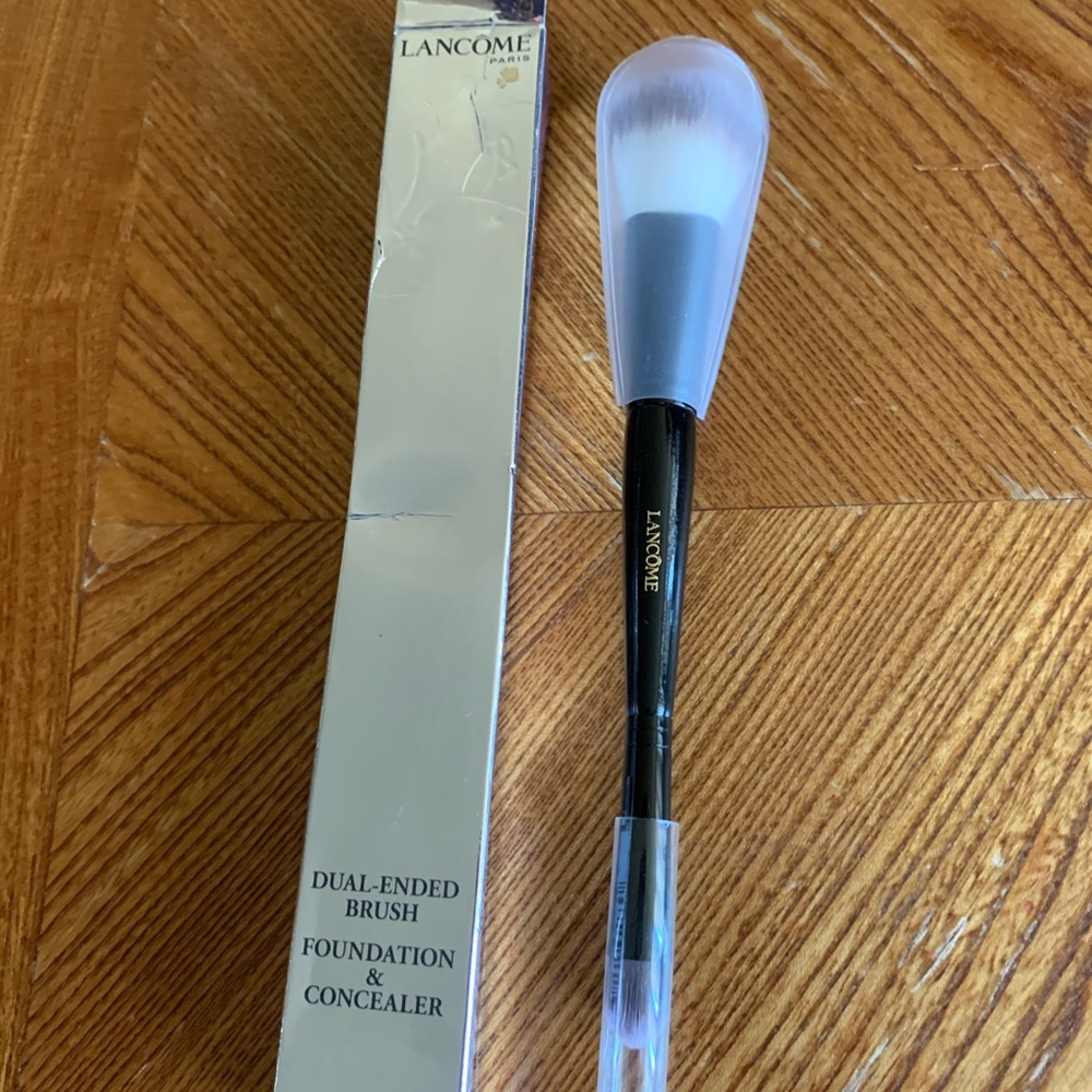 Lancome dual-ended brush